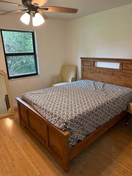 Foto del edificio - 13743 Persimmon Blvd