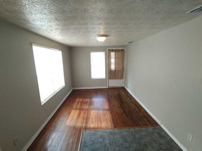 Foto del edificio - 5535 Wesconnett Blvd
