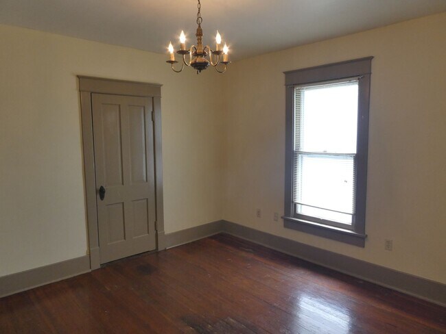 Foto del edificio - 3 Bedroom House Downtown & Walking Distance to Columbia College