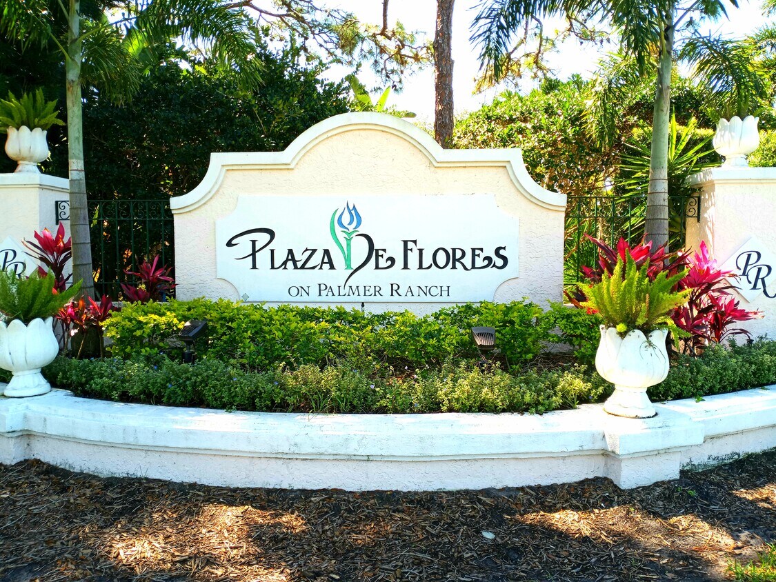 Foto principal - 4216 Central Sarasota Pky