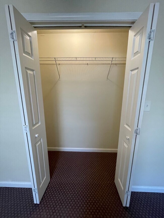 Foto del edificio - 5963 Peco Ln
