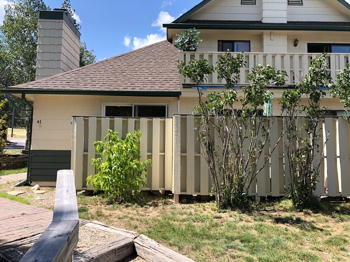 1010 S Saint Vrain Ave Unit A1, Estes Park, CO 80517 Condo for Rent