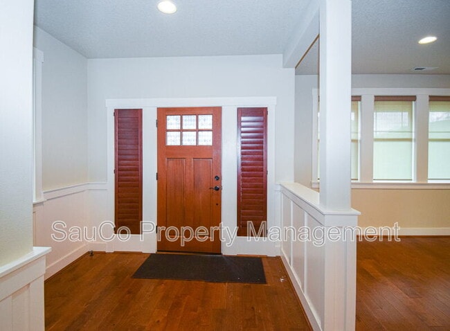 Building Photo - 14983 NW Cosmos St
