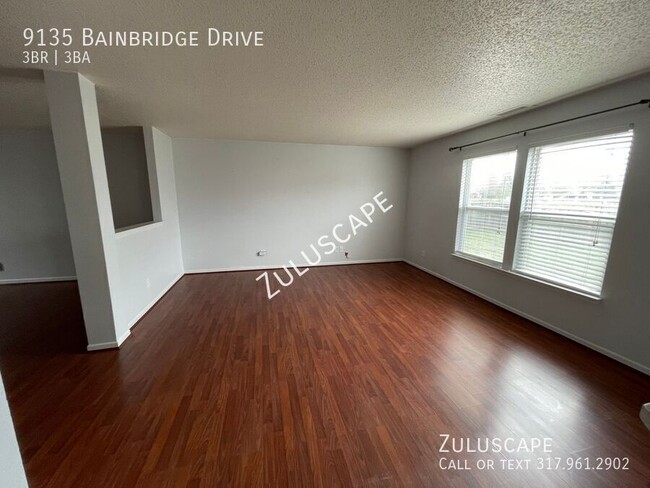 Foto del edificio - 9135 Bainbridge/ 3 bed 2.5 Bathroom in Cam...