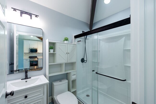Foto del edificio - 1 Bedroom + 1 Bathroom ADU | Cal-Gisler | Oxnard | Unfurnished