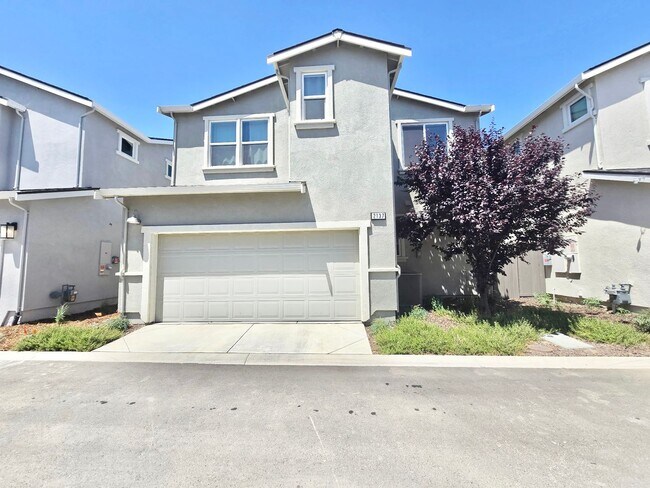 Building Photo - Elegant & Functional – Your Spring Lake Dr...