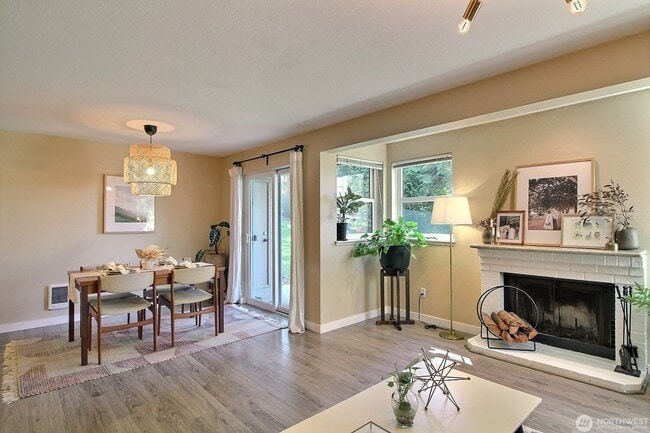 Building Photo - 3715 S 182nd St