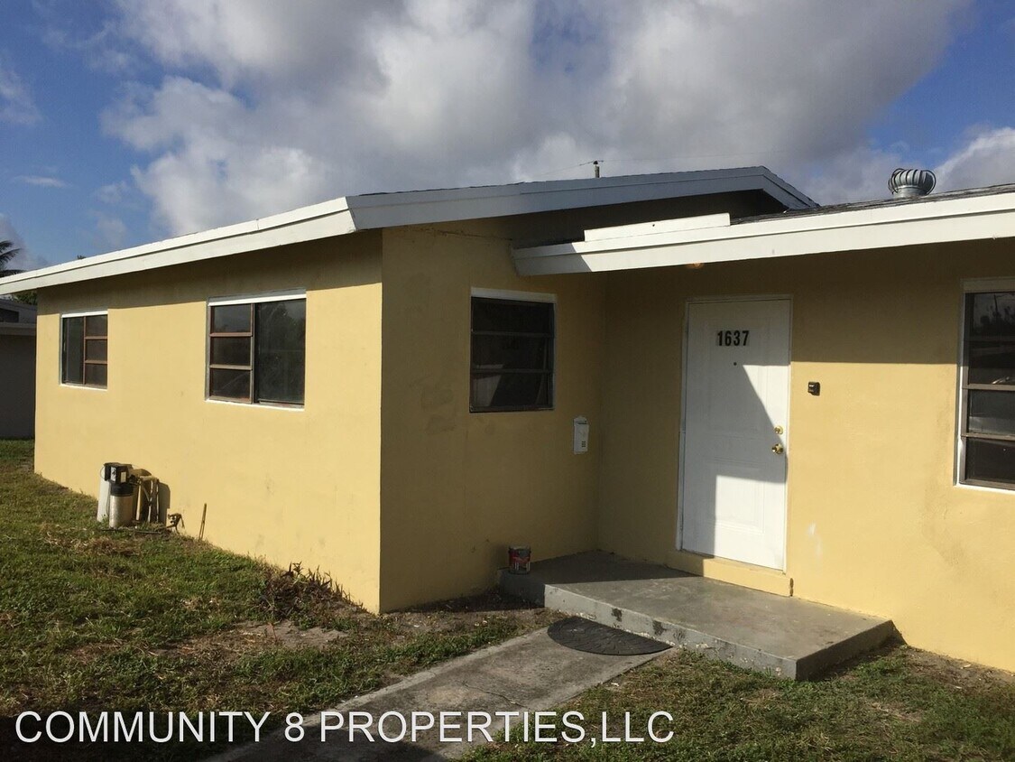 Primary Photo - 4 br, 3 bath House - 1637 NW 10 AVE