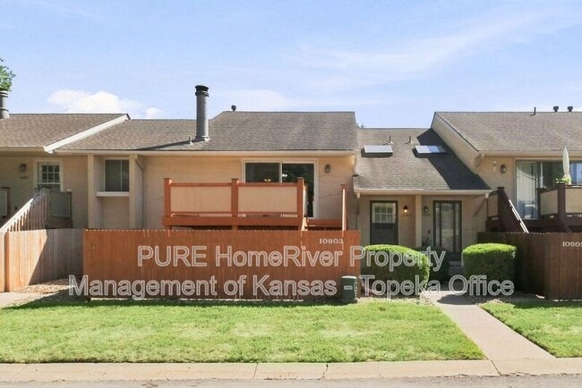 Building Photo - 10903 Gillette St