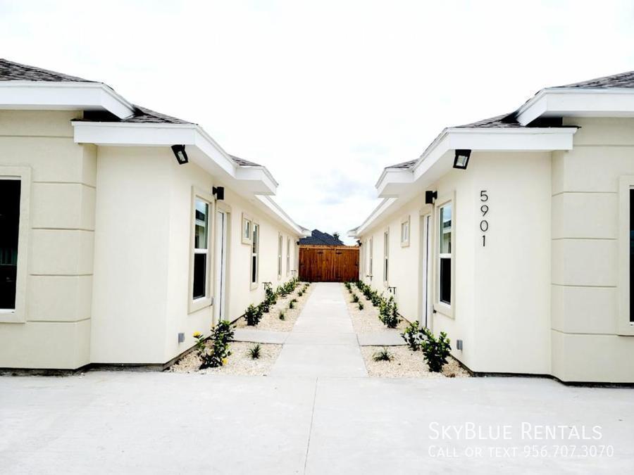 Foto principal - 5901 Puffin Ave