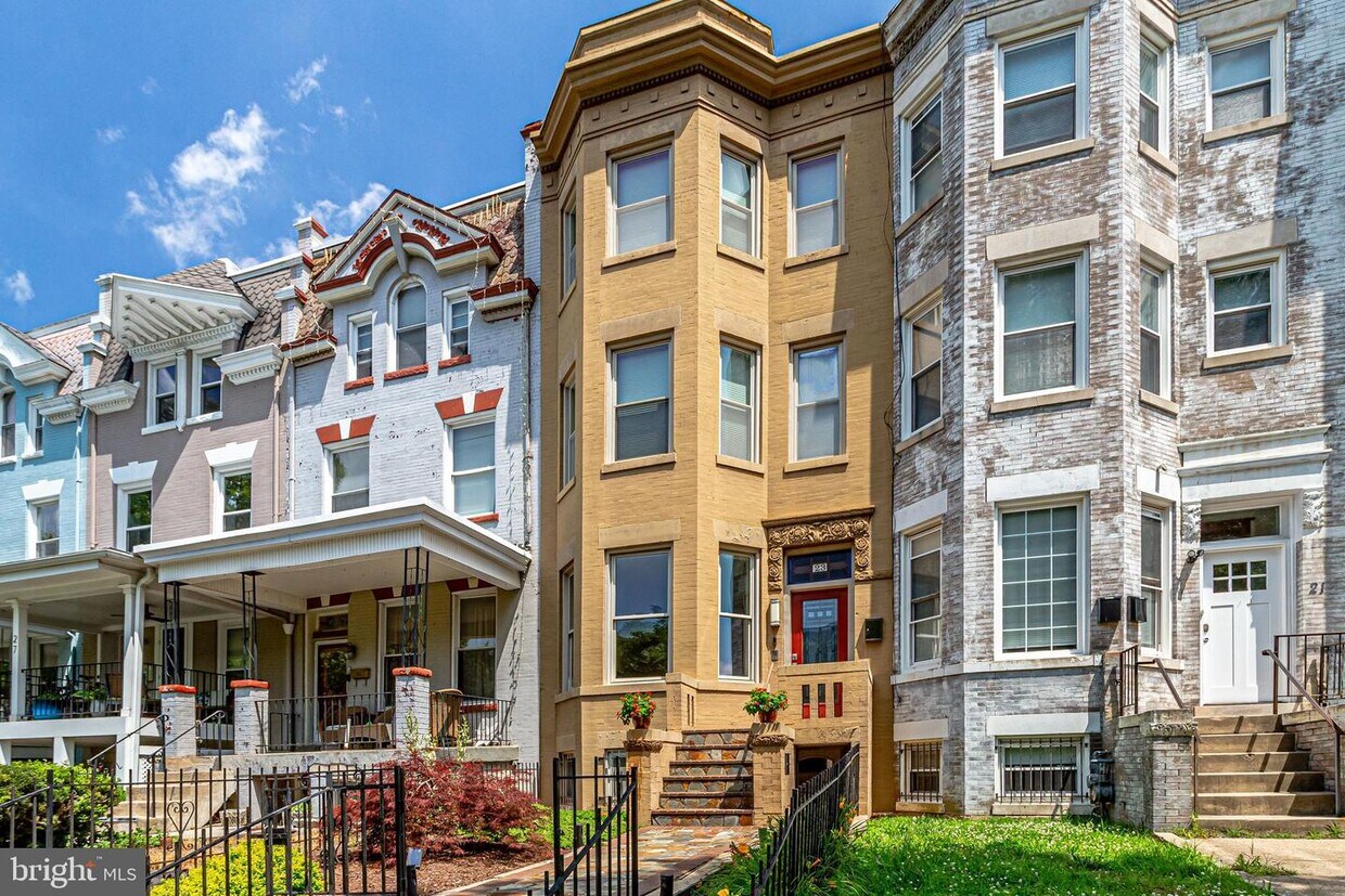Primary Photo - 23 Bryant St NW