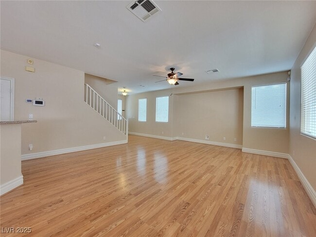 Foto del edificio - 9699 Marcelline Ave