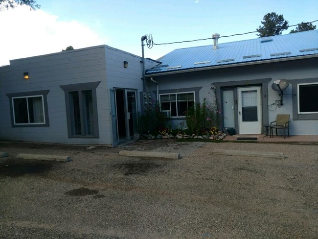 Building Photo - 2073 Petersen Rd