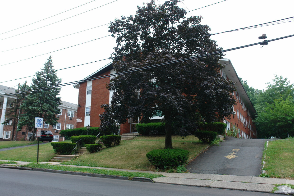 Foto del edificio - 150 Westfield Ave