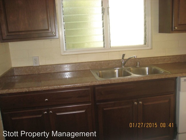 Building Photo - 6255 Milolii Pl