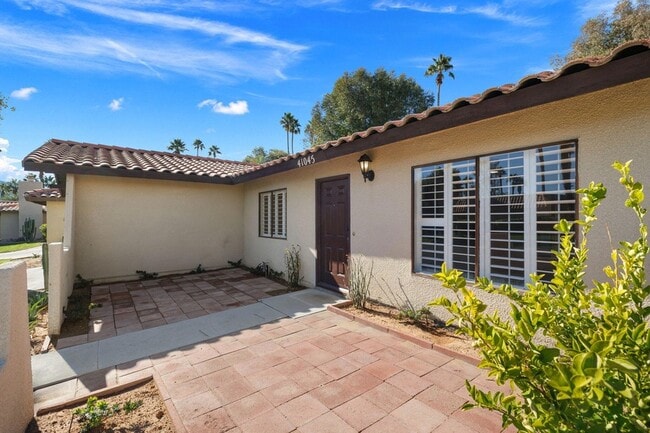 Building Photo - 41045 Largo