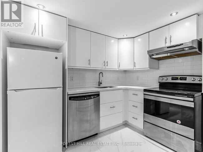 Photo du bâtiment - 12 Salem Ave