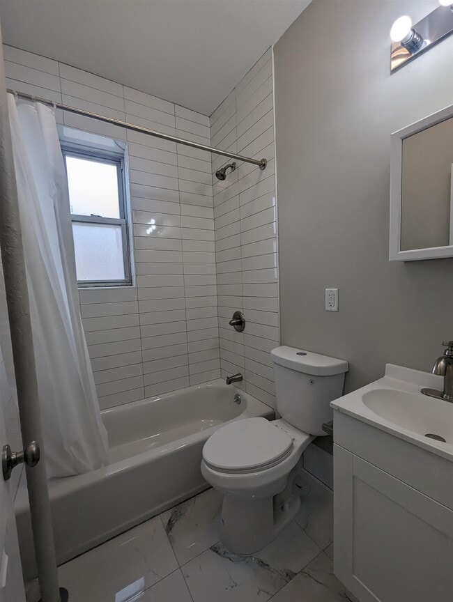 Building Photo - 269 Jewett Ave