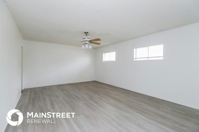 Foto del edificio - 1647 W Pima St