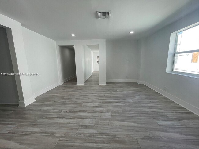 Foto del edificio - 1522 SW 10th St