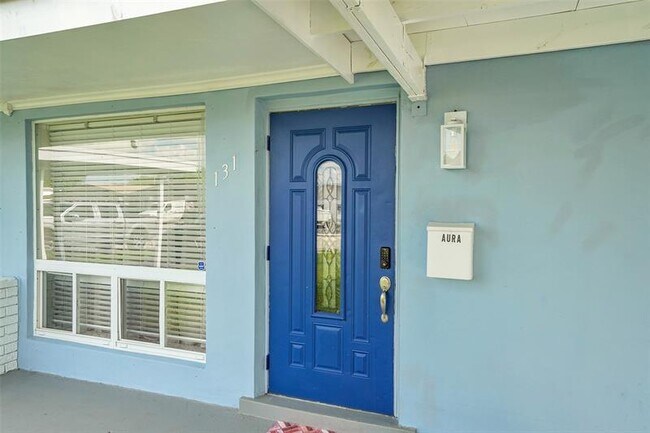 Foto del edificio - 131 NW 57th St