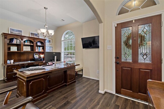 Foto del edificio - 13601 May Pine Ct