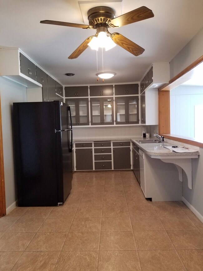 2 Bedroom, 2 Bathroom House House Rental in Great Bend, KS