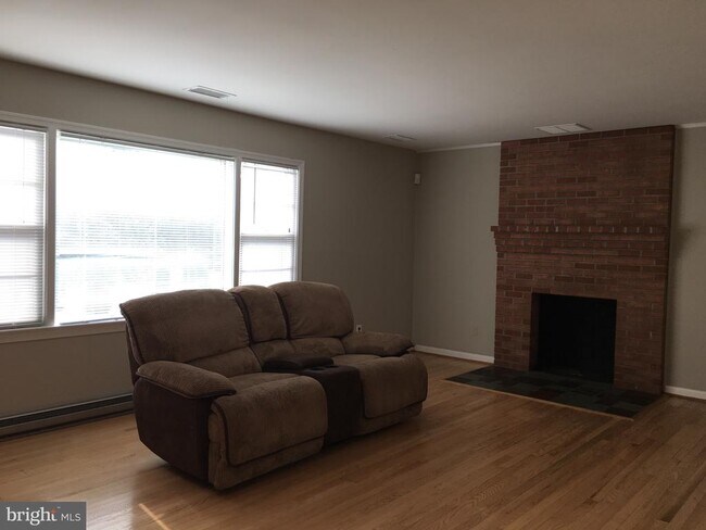 Foto del edificio - 3305 West Ox Rd
