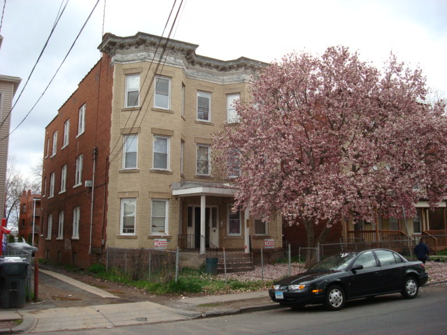 Building Photo - 40 Hamilton St