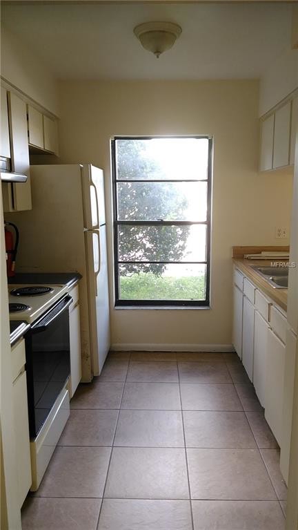 Foto del edificio - 8420 Camden St