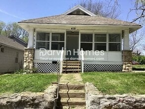 Building Photo - 4518 Chestnut Ave