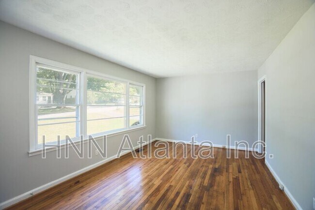 Foto del edificio - 1970 Sumter St NW