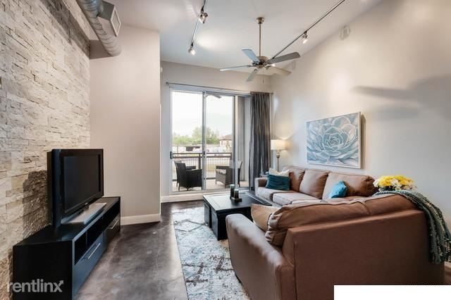 Building Photo - 1 br, 2 bath Condo - 831 S Flores St Ste 3106