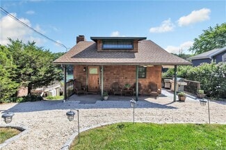 Building Photo - 39 Cedar Dr
