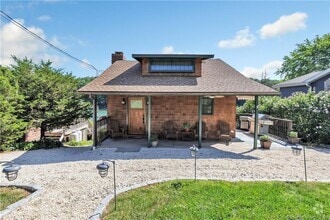 Building Photo - 39 Cedar Dr