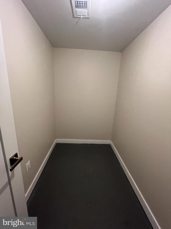 Foto del edificio - 1550 Adamson Wy