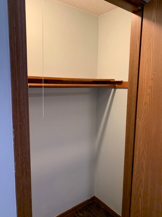 closet - 315 Foxfire Dr