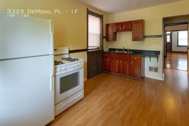 Building Photo - 3325 Demenil Pl