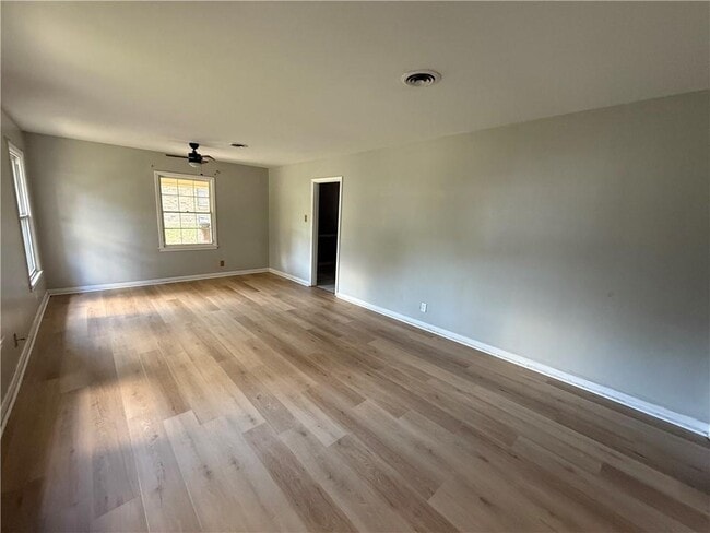 Building Photo - 508 Castile Dr