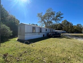 Building Photo - 123 Ray Cir