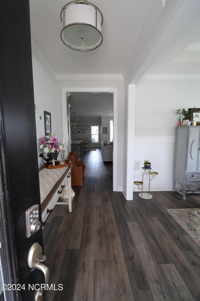 Foto del edificio - 3703 Spicetree Dr