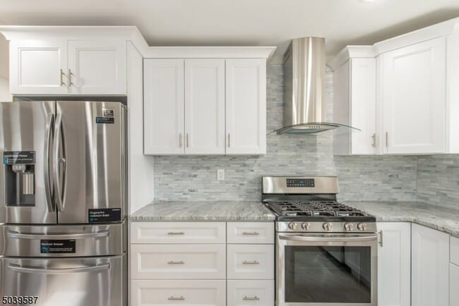 Foto del edificio - 43 Perrin Ave