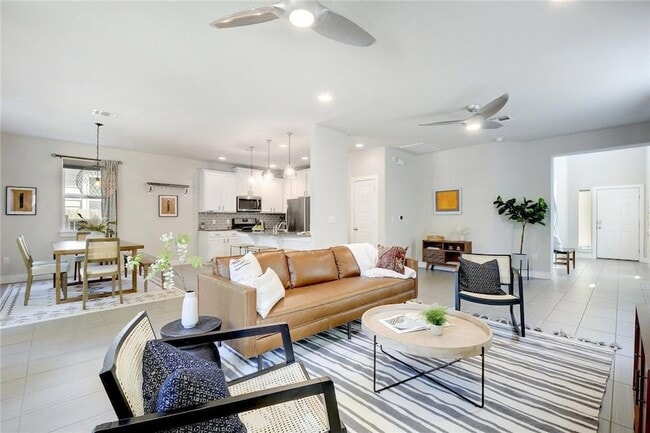 Building Photo - 7408 Buchholz St