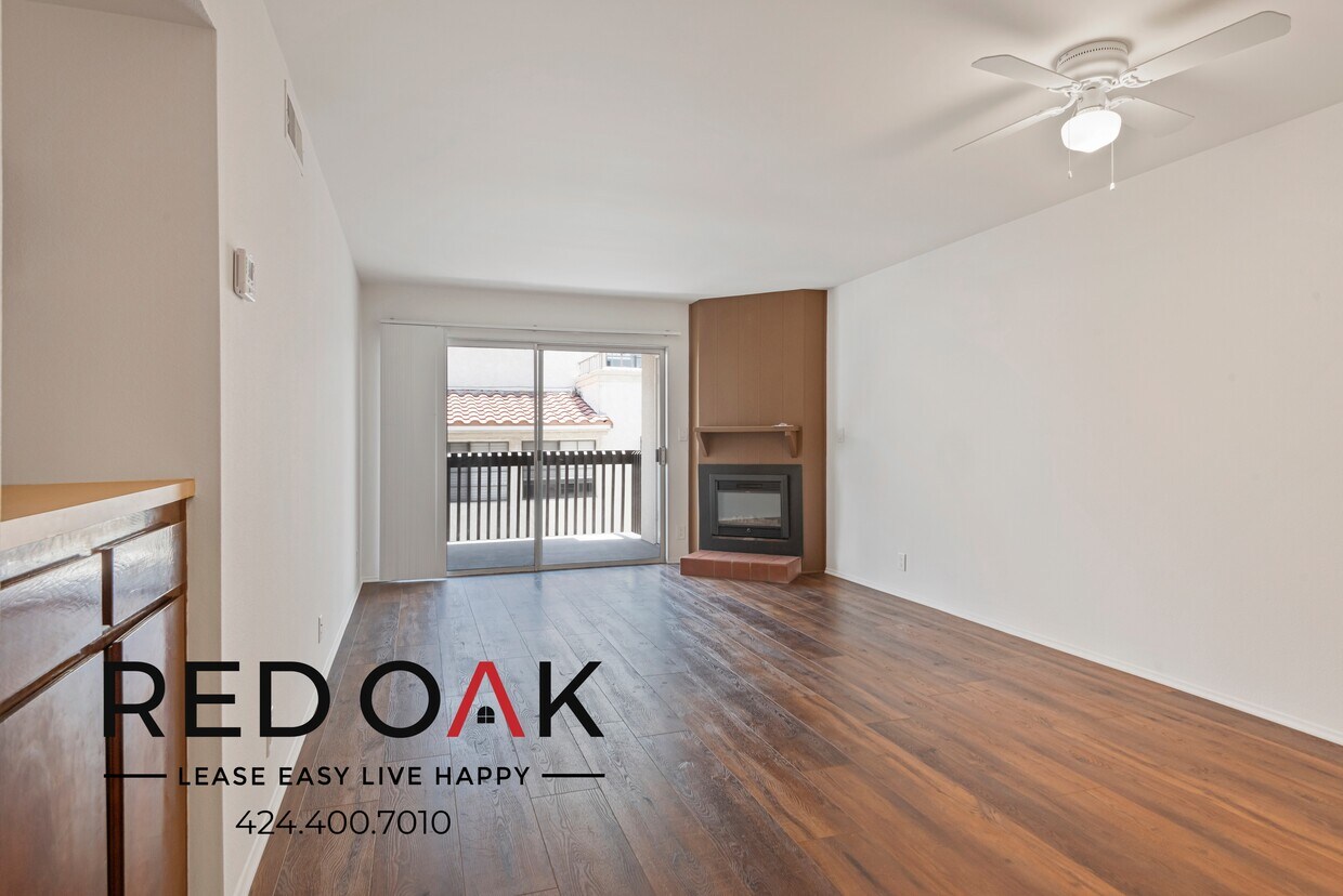 Primary Photo - Bright and Spacious Top Floor One Bedroom ...