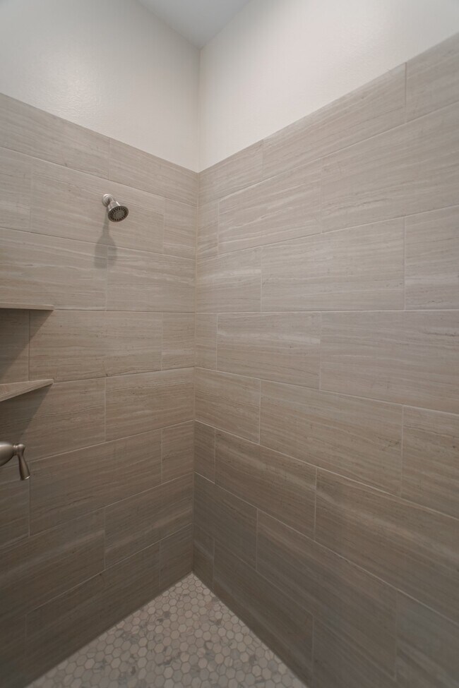 Building Photo - 504 Nursery Rd