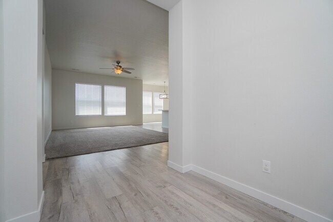 Foto del edificio - 5965 S Nordean Ave