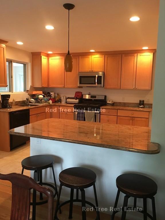 15 Kippy Dr Unit 17, Waban, MA 02468 Condo for Rent in Waban, MA
