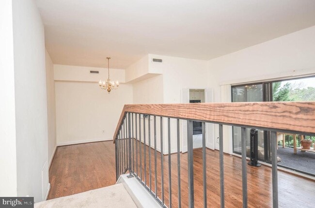 Building Photo - 122 Roberts Ln