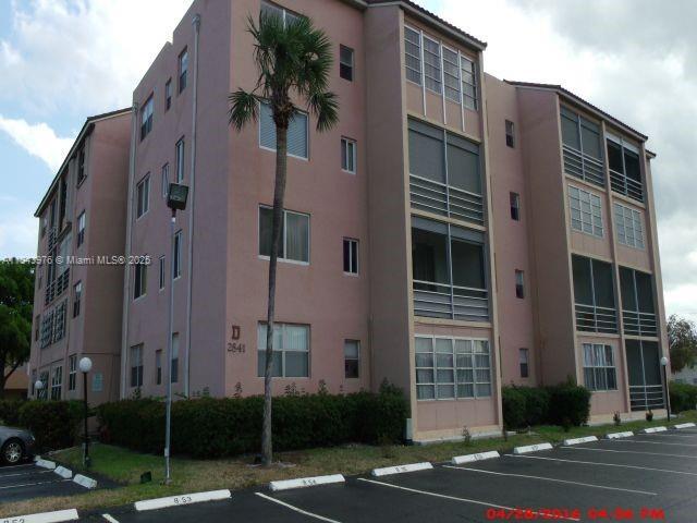 Foto del edificio - 2841 Somerset Dr