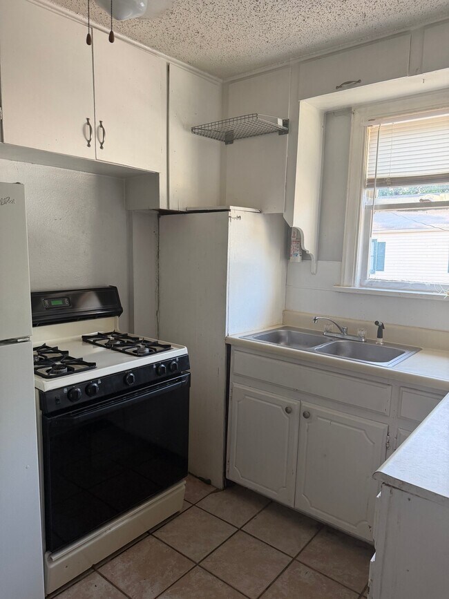 Foto del edificio - 1117 NW 38th St
